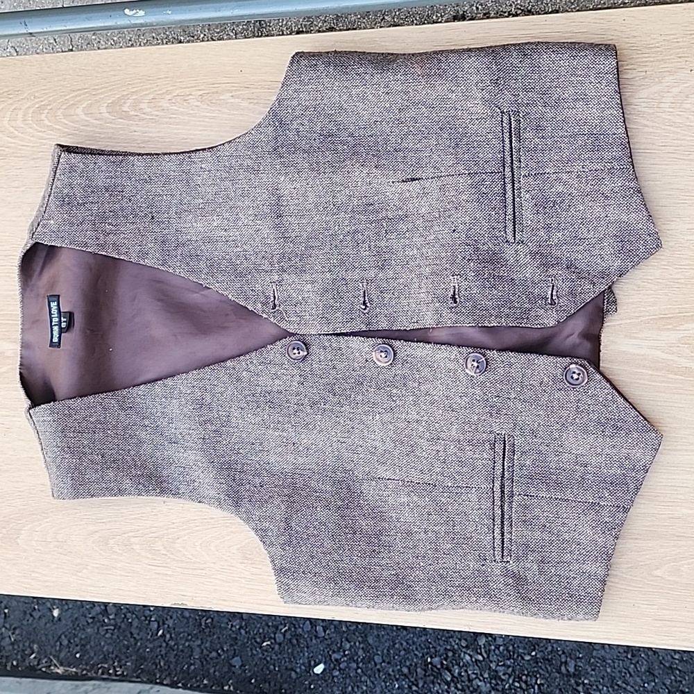 Born To Love Brown Button-Up Vest Size 6T